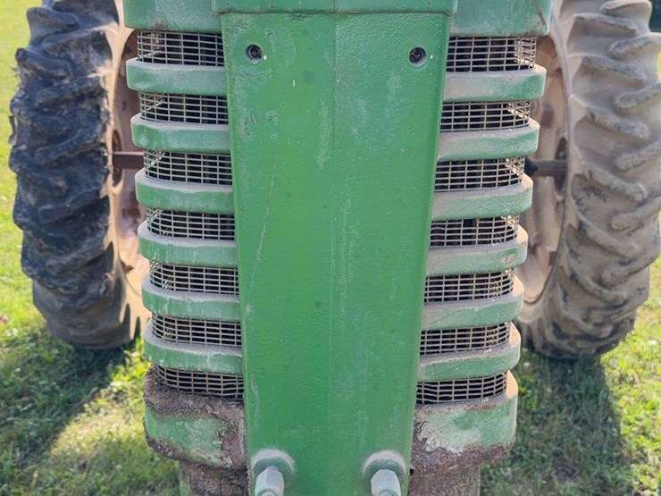 john-deere-model-b-image-9