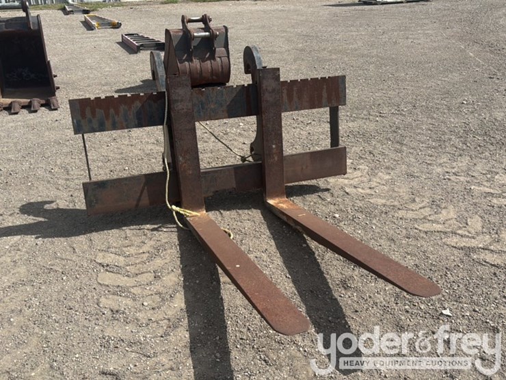 caterpillar-416-image-4