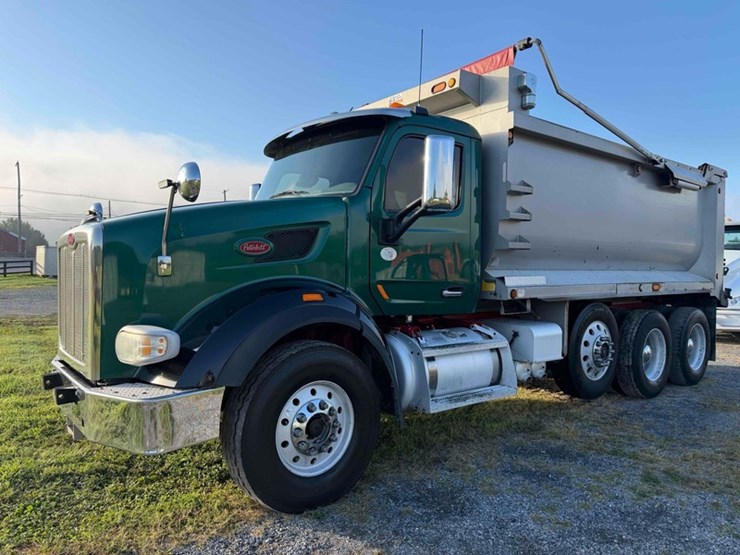 2016-peterbilt-567-image-1