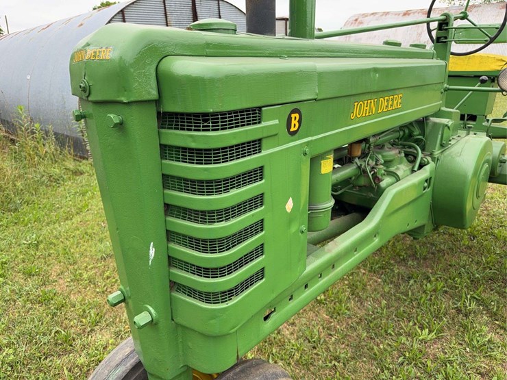 john-deere-model-b-image-11