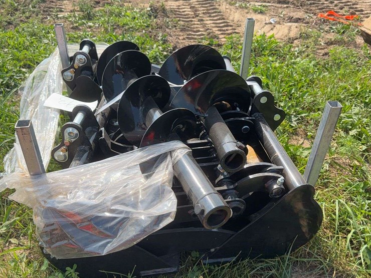 mini-skid-steer-attachment-set-image-2