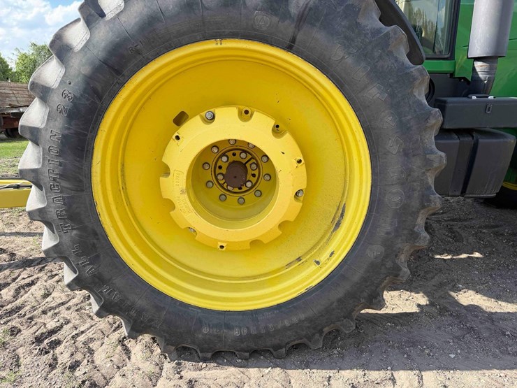 john-deere-8330-image-12