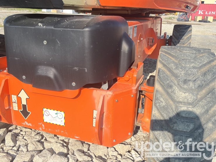 2013-jlg-1250ajp-image-32