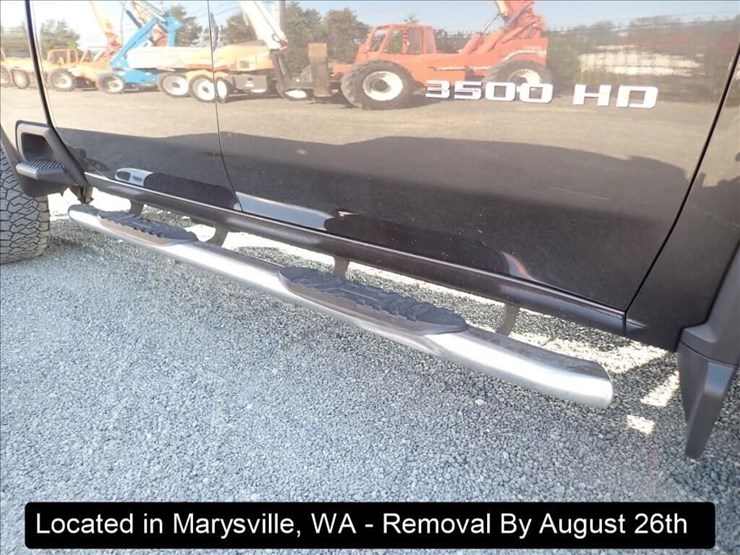 2020-chevrolet-3500-image-24