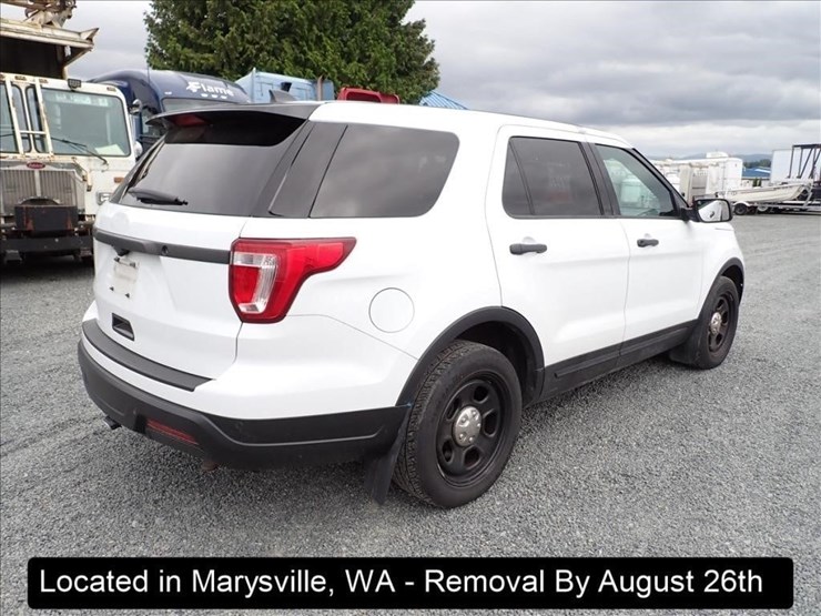 2018-ford-explorer-image-11