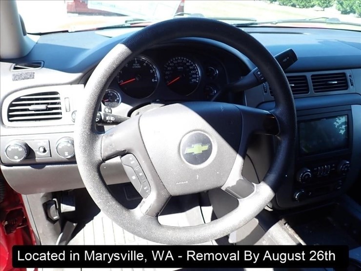 2012-chevrolet-tahoe-image-16