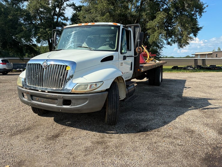 2002-international-4300-image-1