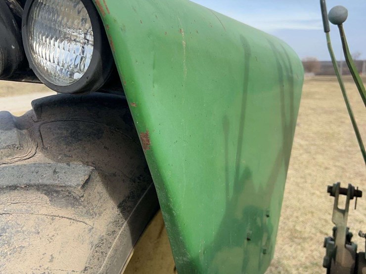 john-deere-630-image-31