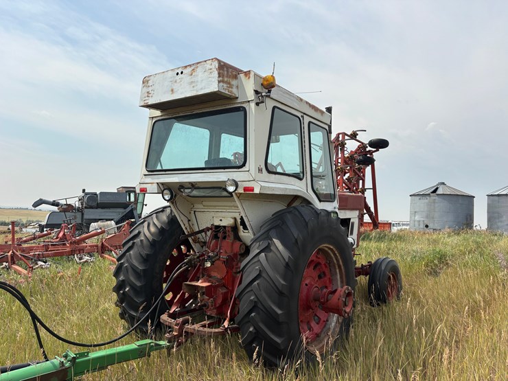 farmall-f1066-tractor-image-4