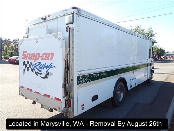 2001-freightliner-mt55-image-20
