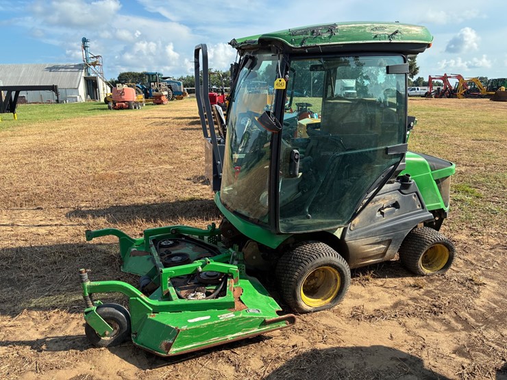 john-deere-1575-image-1