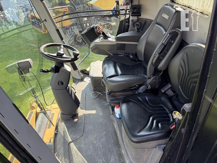 2013-claas-lexion-760-image-19