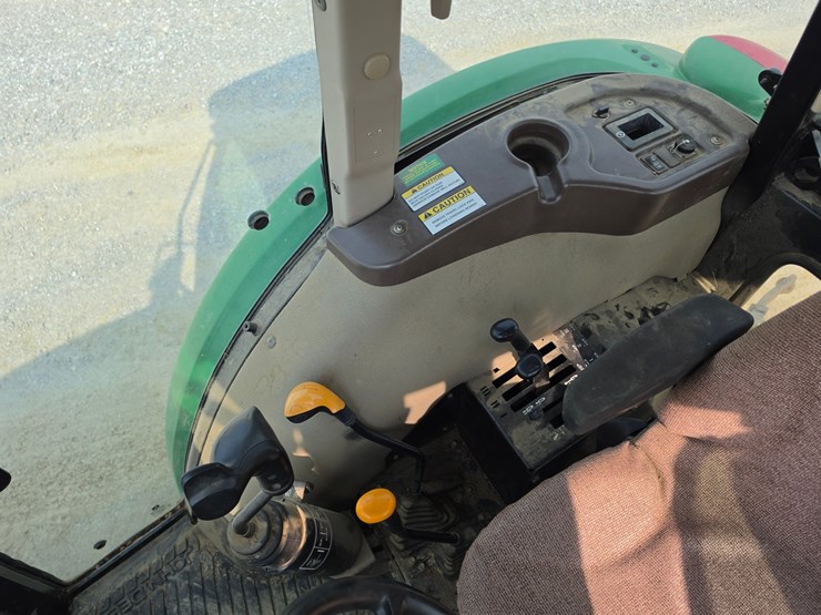 2010-john-deere-5083e-image-9