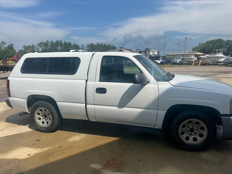 2005-gmc-1500-image-6
