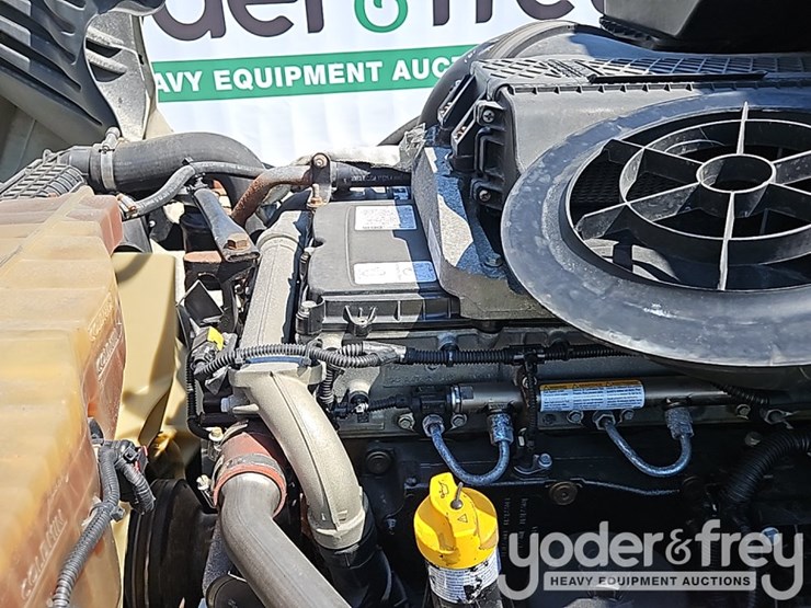 2019-freightliner-cascadia-125-image-31