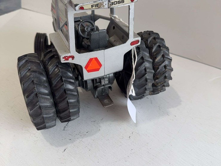 scale-models-white-2-155-series-3-toy-tractor,-die-cast-metal,-1/16-scale-image-3