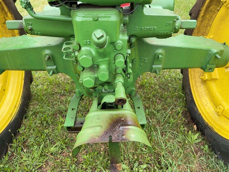 john-deere-model-b-image-31