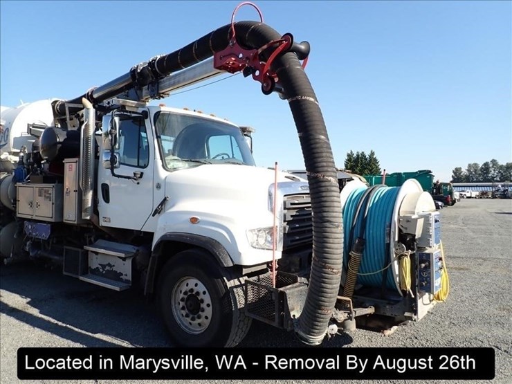 2016-freightliner-114sd-image-15