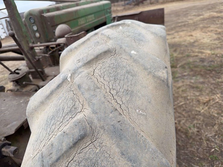 john-deere-a-image-15