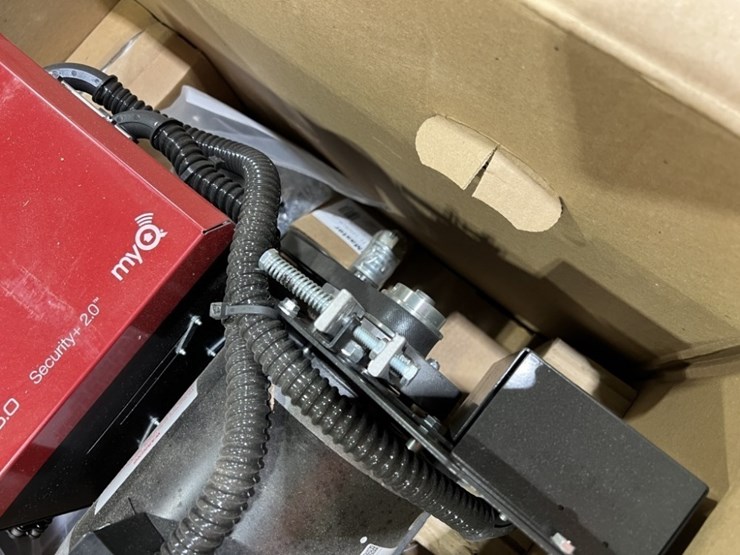 2022-liftmaster-logic-5.0-commercial-door-operator-image-7