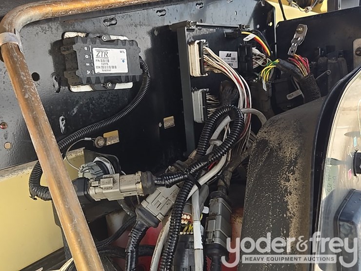 2017-jlg-450aj-image-38
