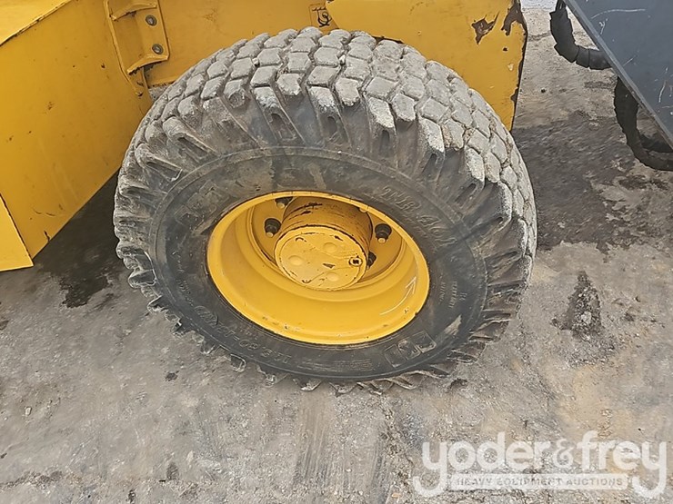 2014-deere-410k-image-7