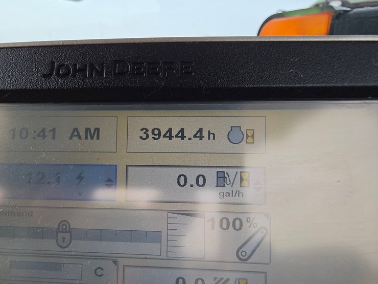 2013-john-deere-7200r-image-10