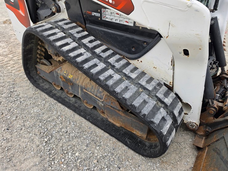 2021-bobcat-t76-image-23