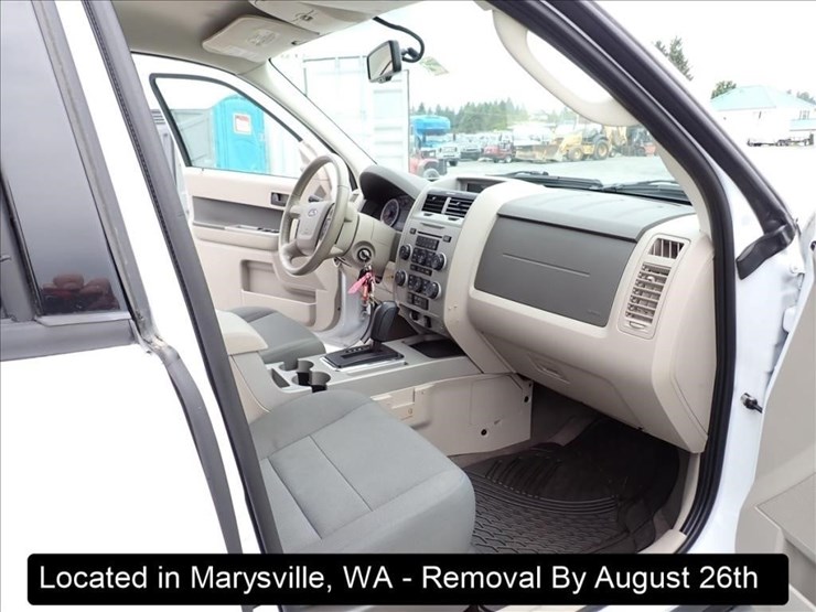 2009-ford-escape-image-2