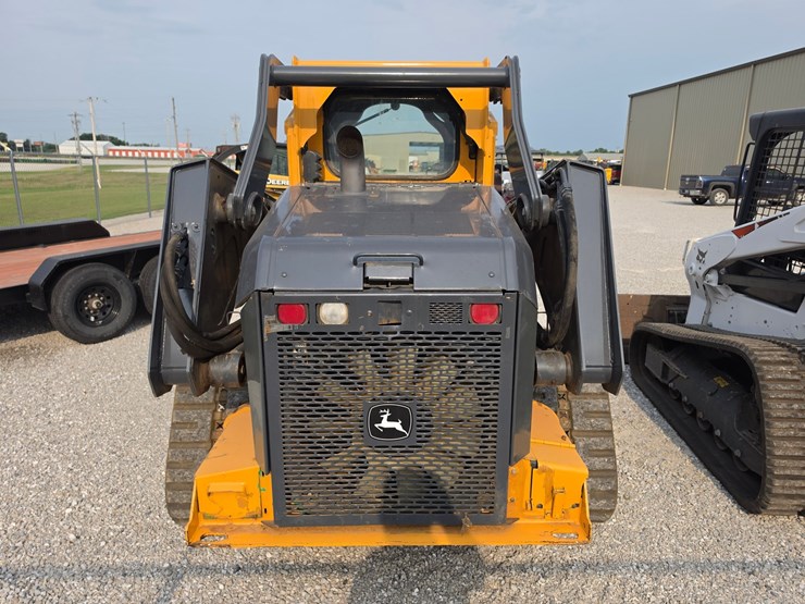 2019-deere-331g-image-18