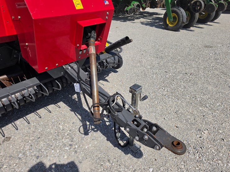 2021-massey-ferguson-1840-image-2