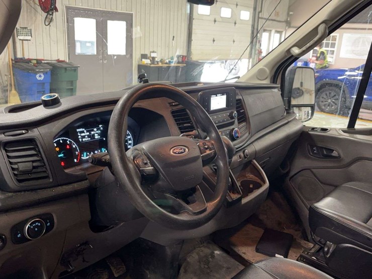 2020-ford-transit-image-15