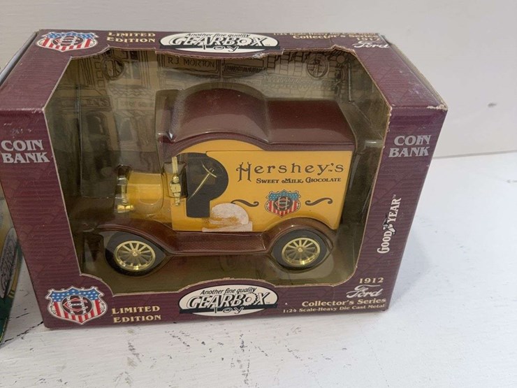 crayola-1912-coin-bank,-hershey's-1912-ford-coin-bank-image-3