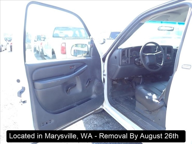 2001-chevrolet-1500-image-2