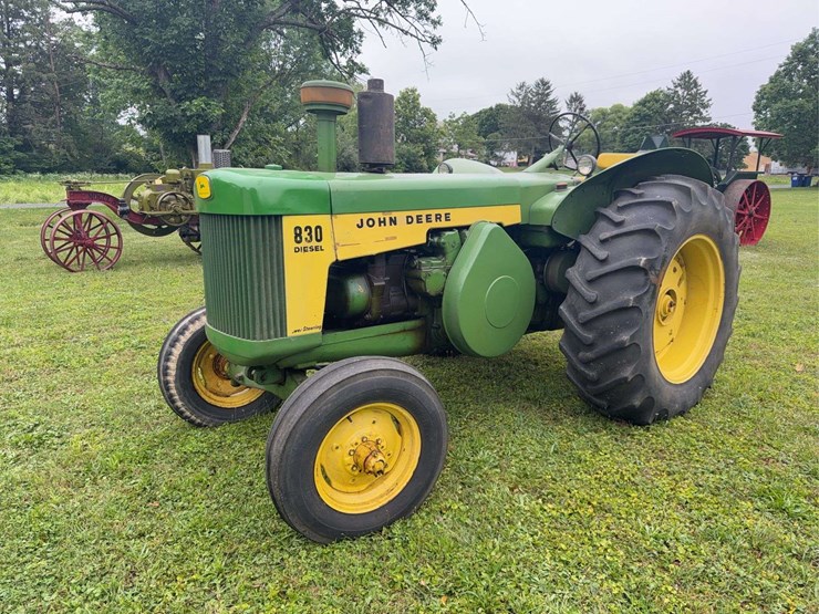 1959-john-deere-830-image-1