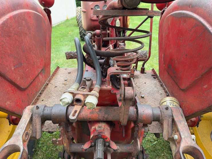 massey-ferguson-33-image-34