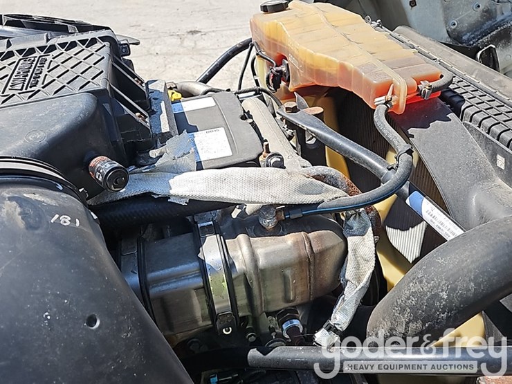 2019-freightliner-cascadia-125-image-37