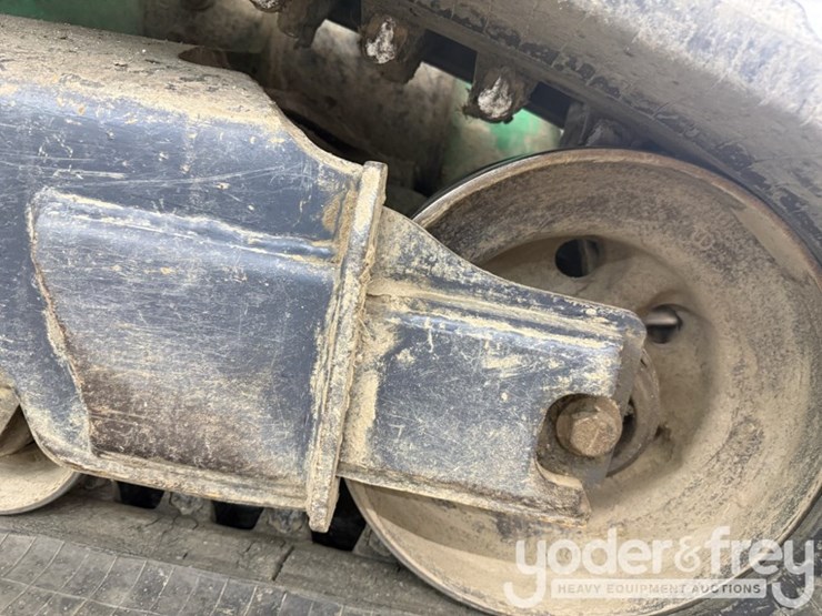 2018-deere-331g-image-10