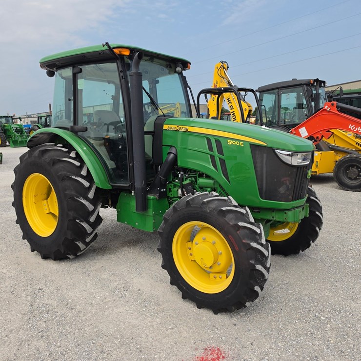 2019 JOHN DEERE 5100E