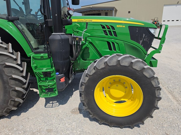 2023-john-deere-6155m-image-5
