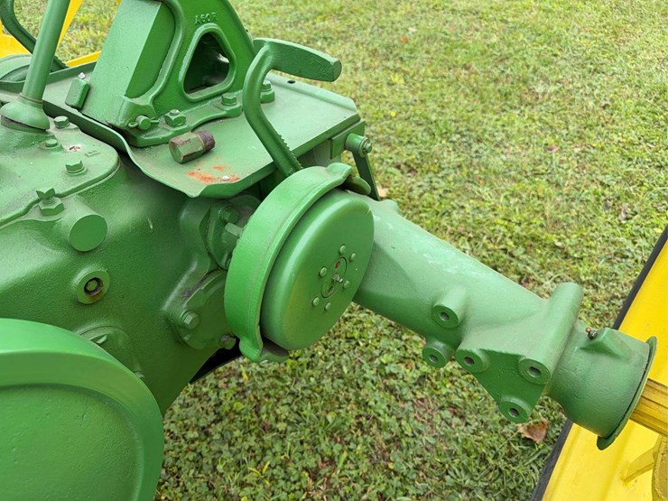 john-deere-model-b-image-40