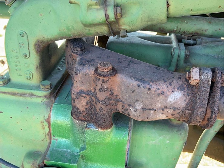 john-deere-720-image-22