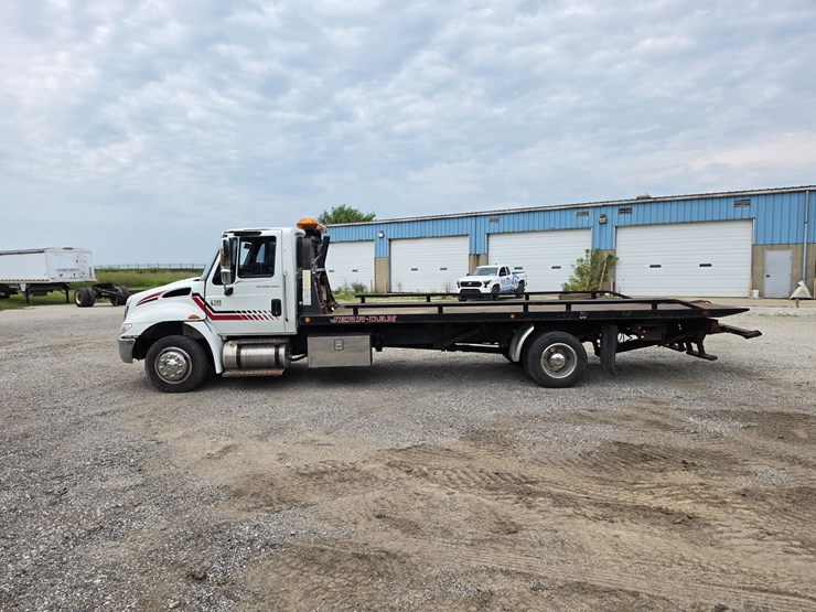 2002-international-durastar-4300-image-7