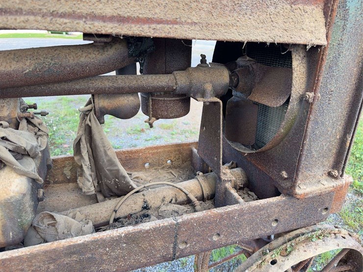 john-deere-model-b-image-14