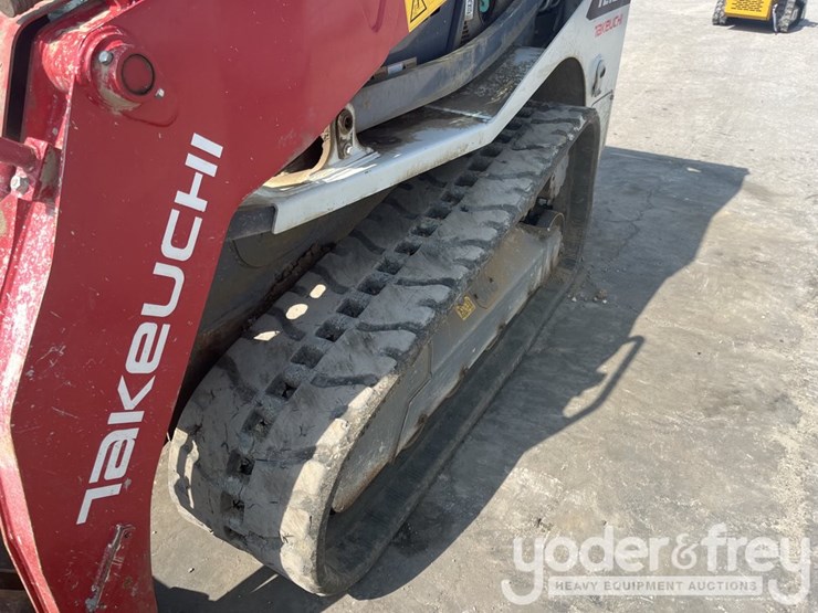2022-takeuchi-tl10v2-image-17