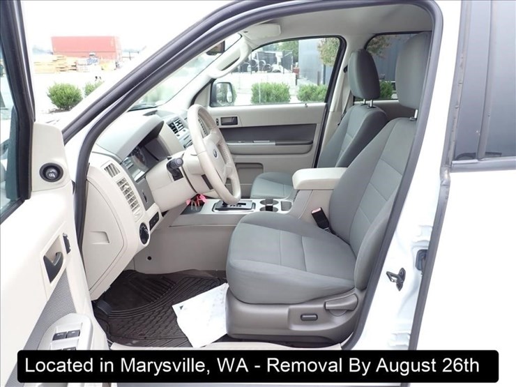 2009-ford-escape-image-3