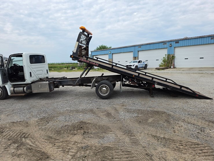 2002-international-durastar-4300-image-32