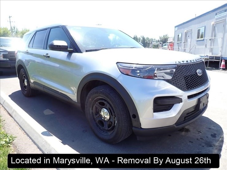 2021-ford-explorer-image-13