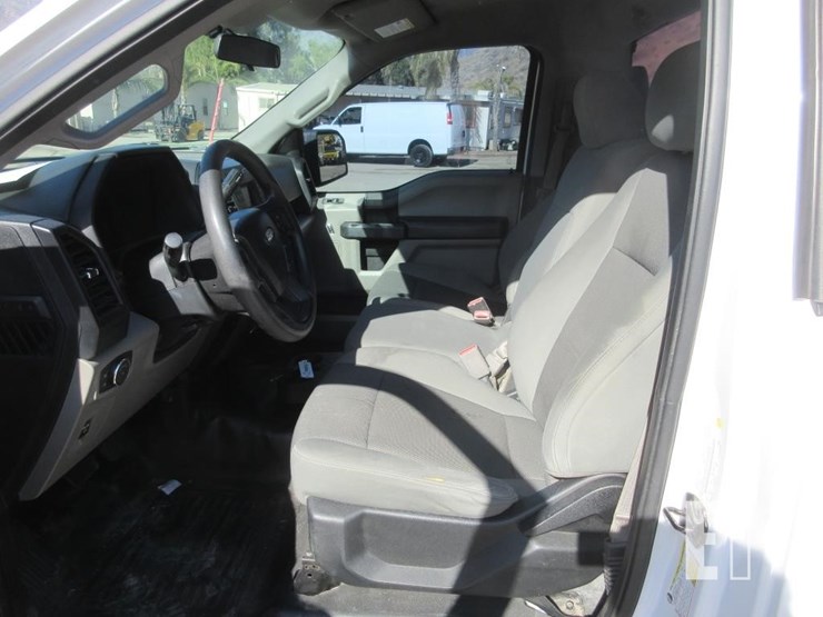 2016-ford-f150-xl-image-7