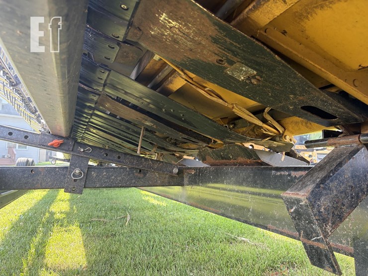 2013-claas-maxflex-1050-image-16